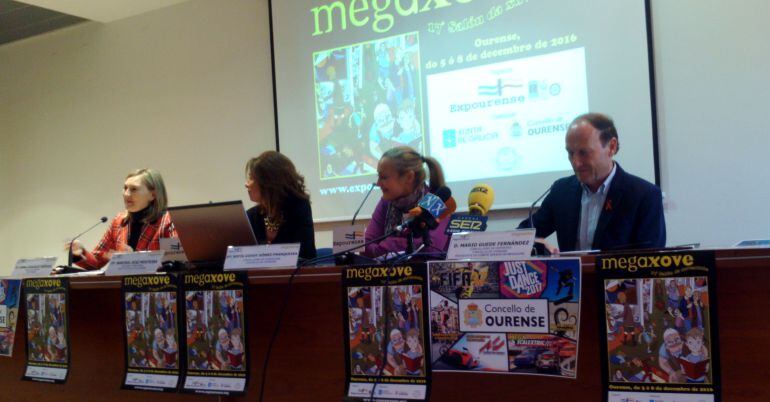 Enma González, Marisol Díaz, Sofia Godoy y Mario Guede presentaban esta mañana Megaxove 2016