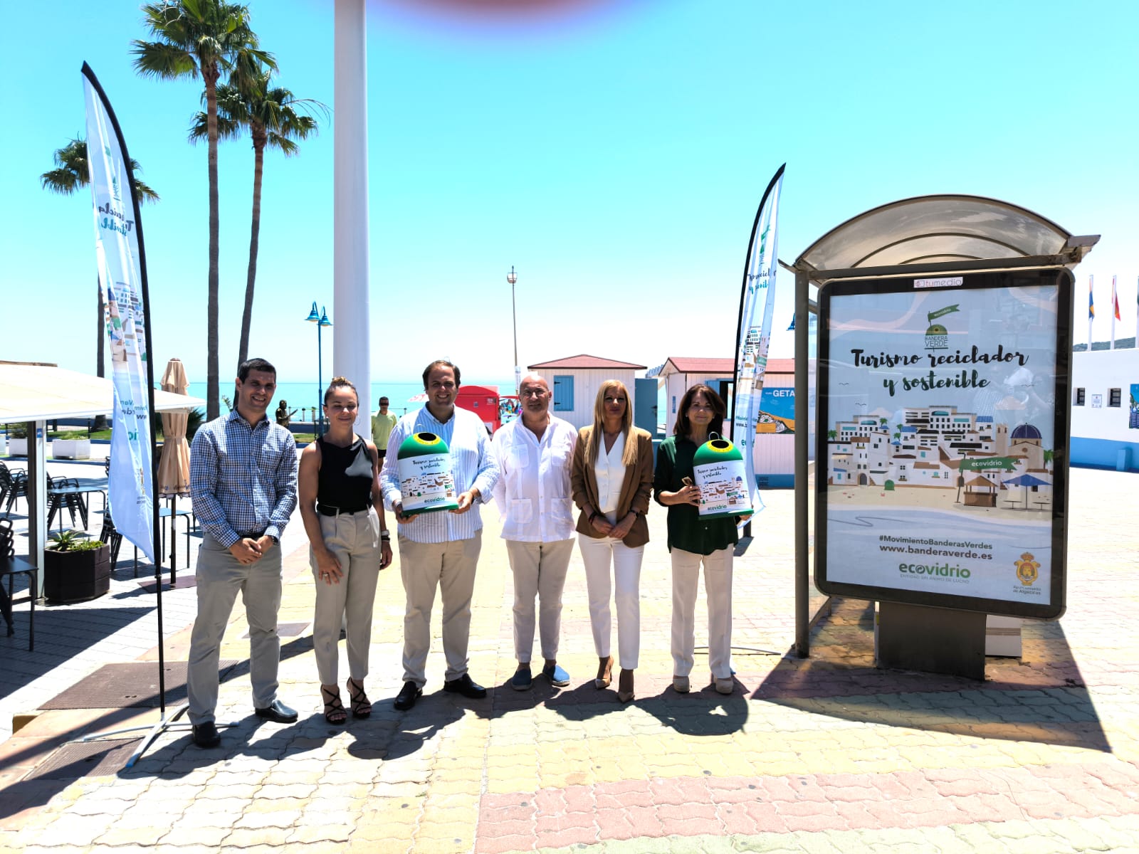 Momento de la presentación en Algeciras de la campaña &quot;Bandera verde de la sostenibilidad Ecovidrio&quot;