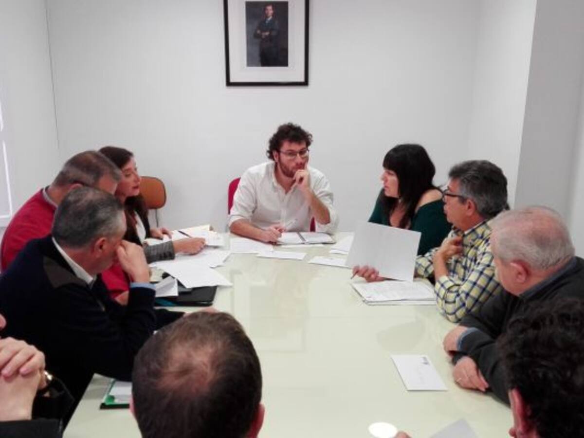 Los autores de carnaval instan a las radios a pagar por el uso de los palcos