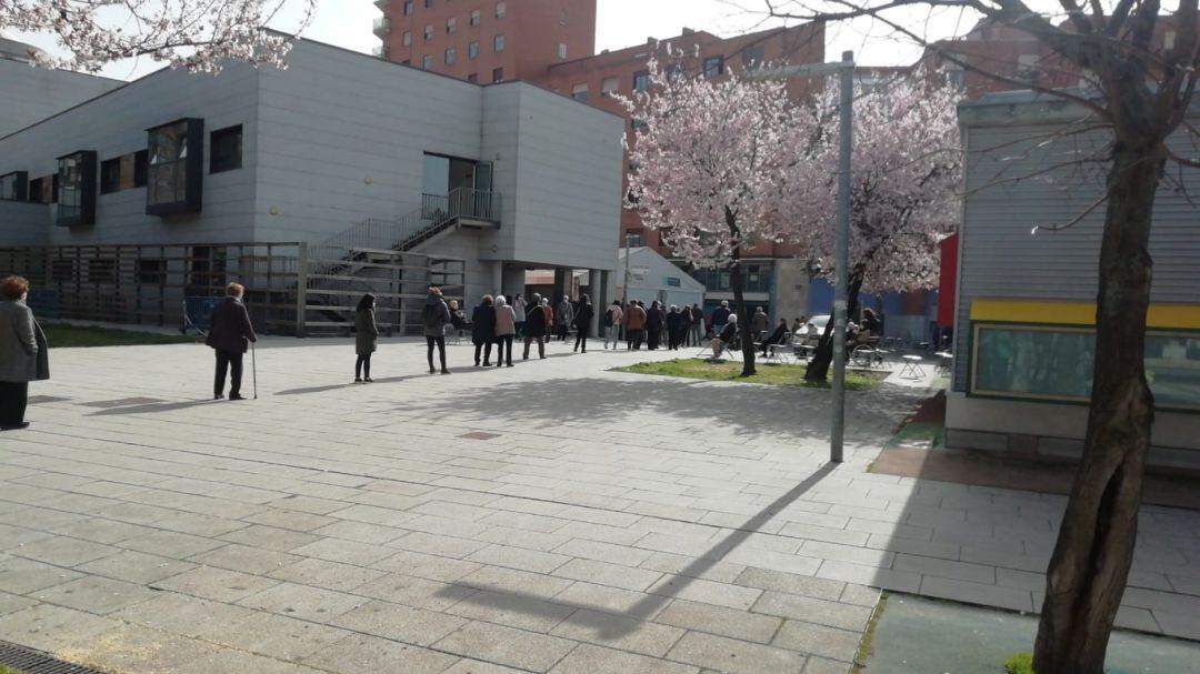 Imagen de archivo de uno de los procesos de vacunacion de la Covid19 en Palencia