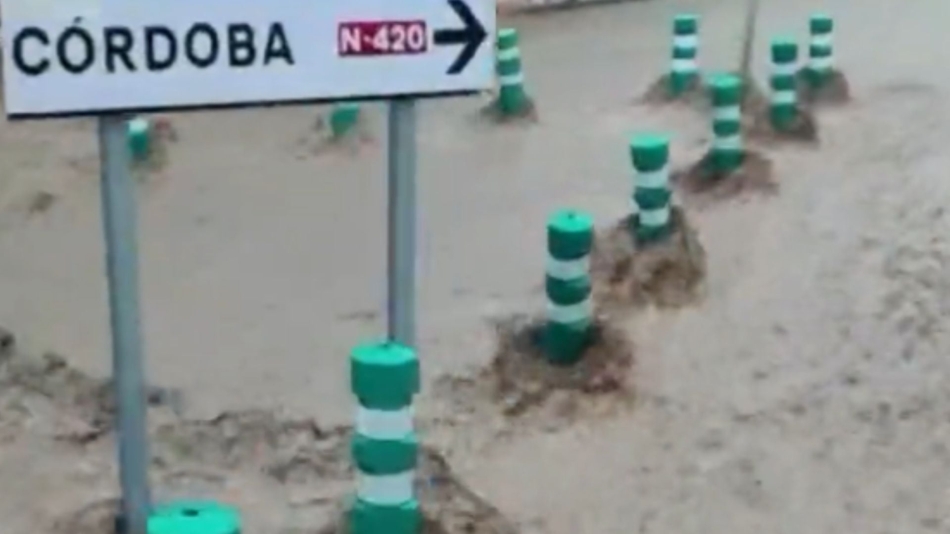 Las calles de Puertollano, inundadas por una fuerte tormenta