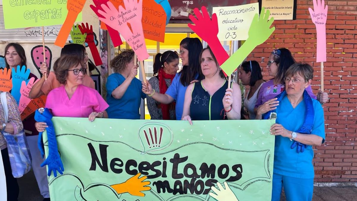 Sindicatos y familias reclaman a la Junta más personal en la escuela infantil Santa Mª la Mayor