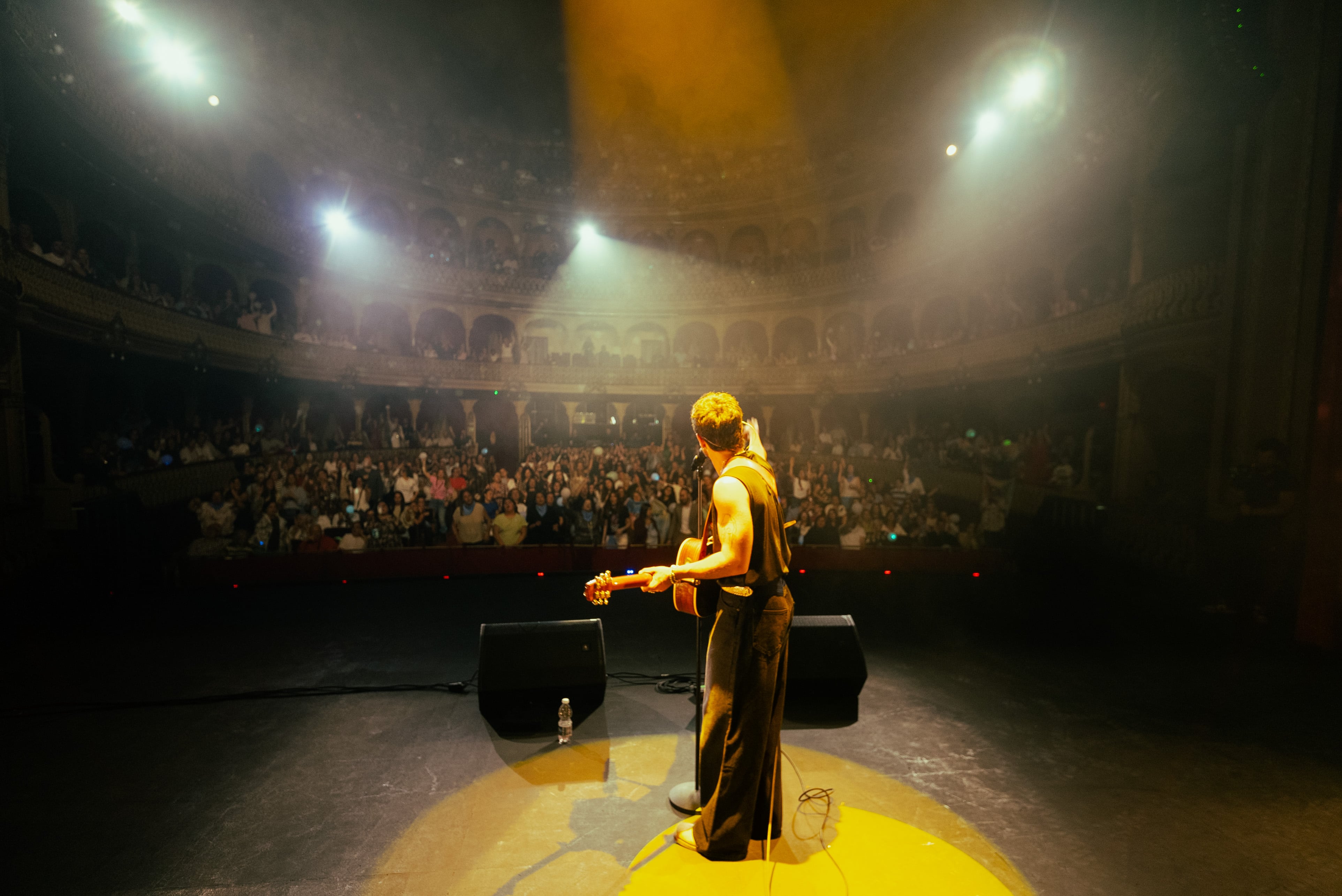 Concierto de Gonzalo Hermida en el Teatro Falla de Cádiz