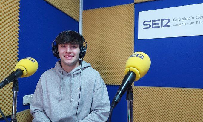Adri Moyano en una entrevista en la SER de Lucena