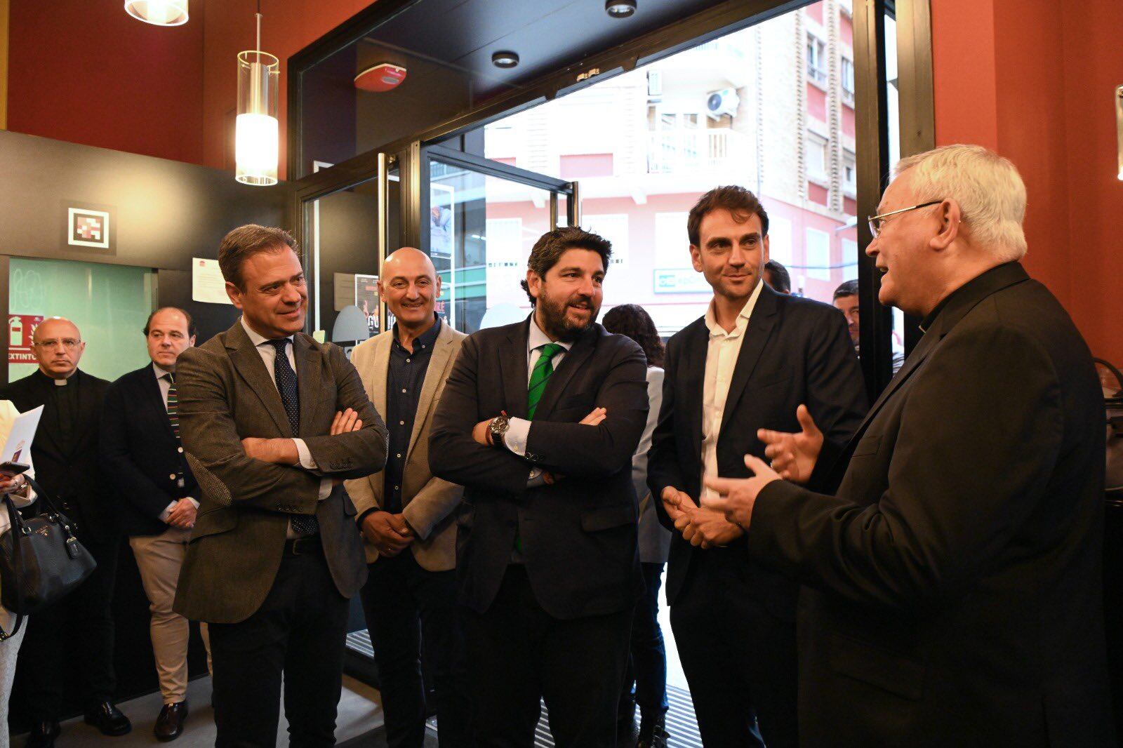 El presidente López Miras en un acto en el Teatro Circo