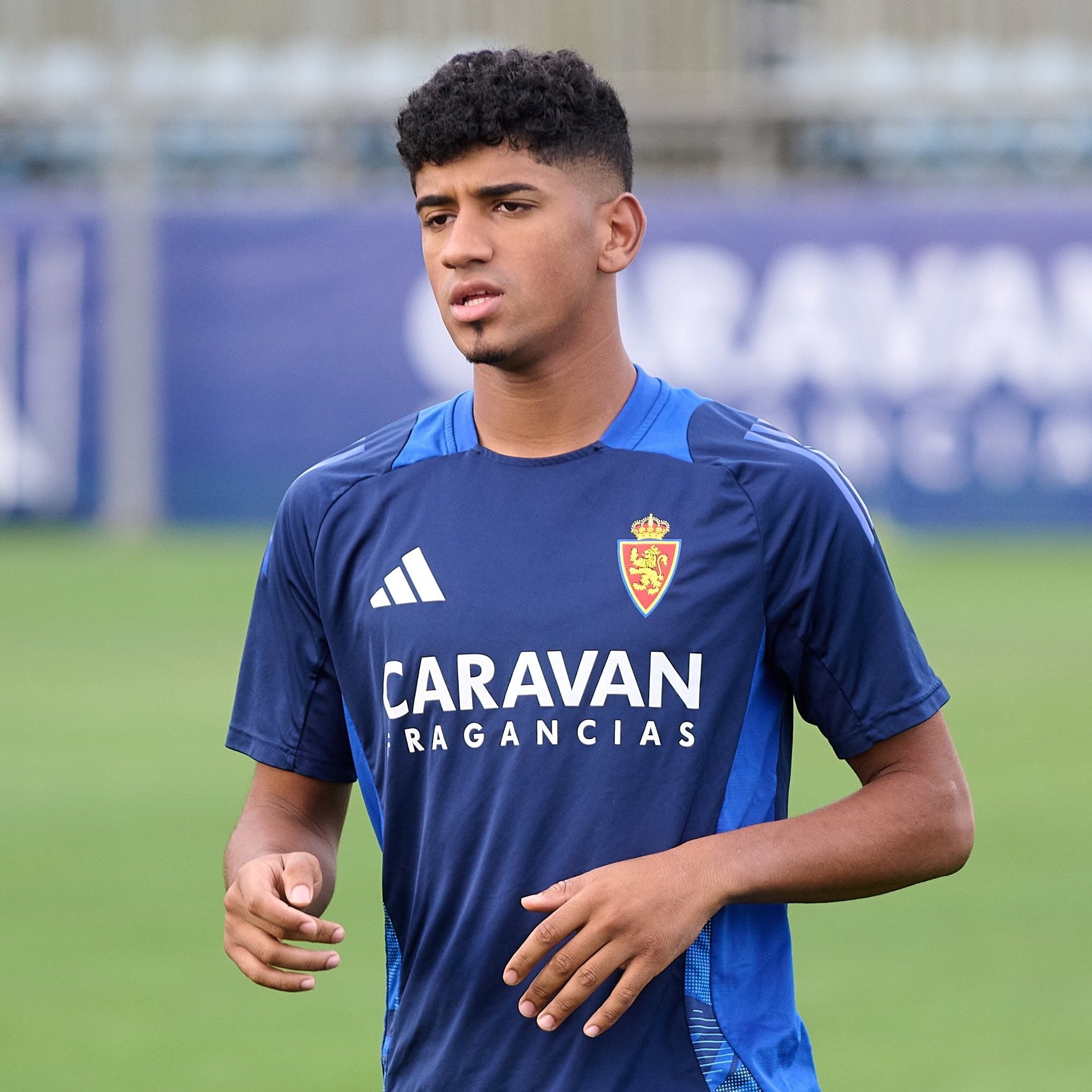 Adu Ares, en su primer entrenamiento este sábado con el Real Zaragoza