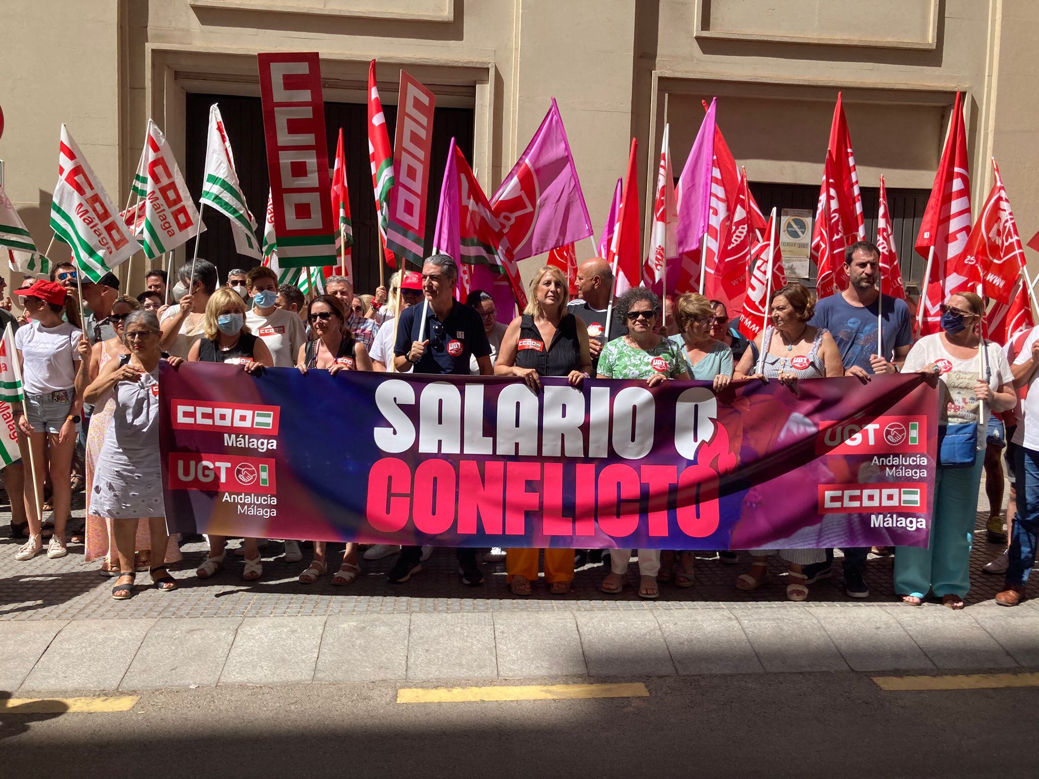 UGT y CCOO frente a la Confederación de Empresarios de Málaga
