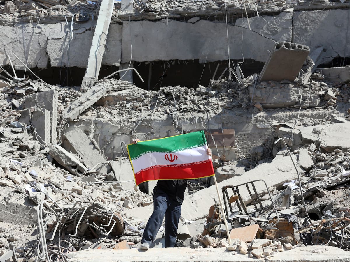 El cierre del espacio aéreo en el Golfo obliga a devolver toneladas de productos murcianos y amenaza con desabastecer supermercados