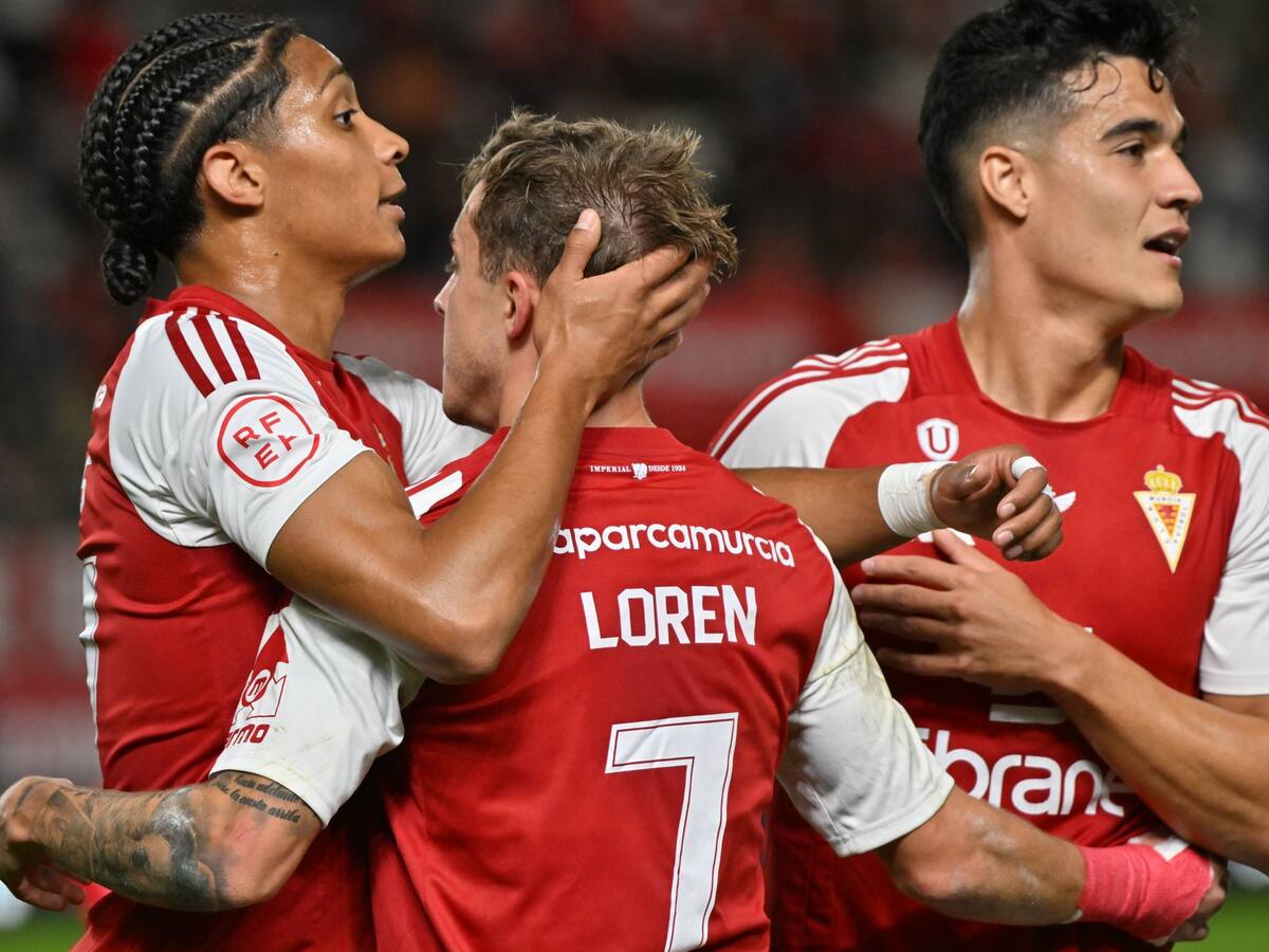 "Está muy bien que el Real Murcia tenga muchos jugadores, pero después hay que encajarlos"