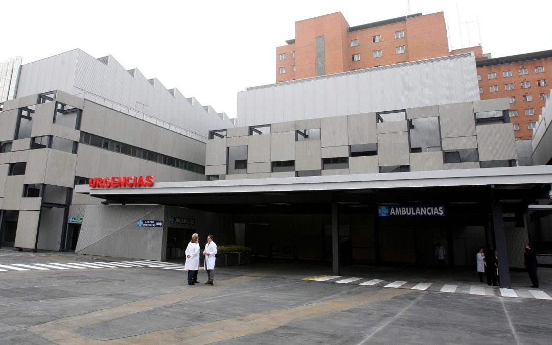 Fachada del servicio de urgencias del Hospital Clínico de Valladolid