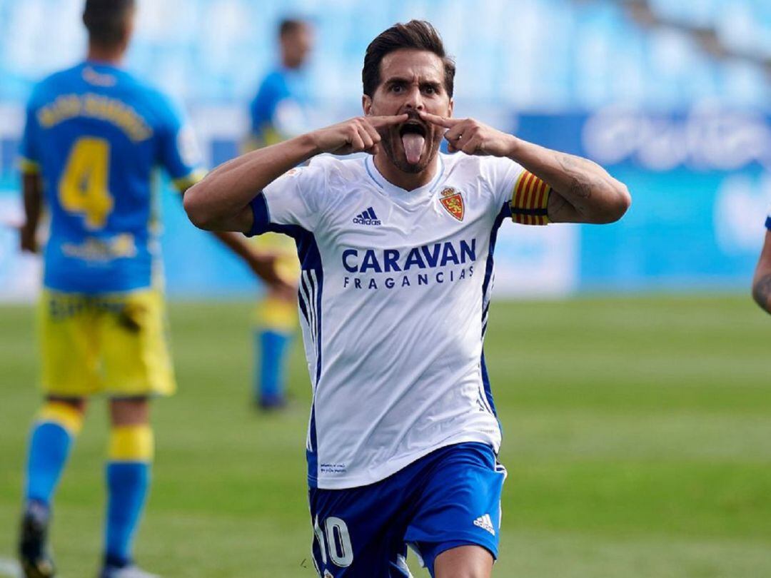 Javi Ros celebra el gol de la primera jornada contra Las Palmas