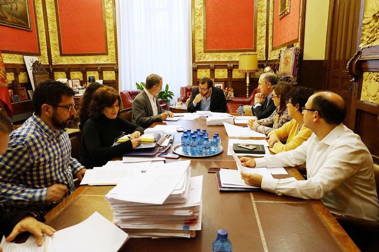 Reunión del gobierno municipal