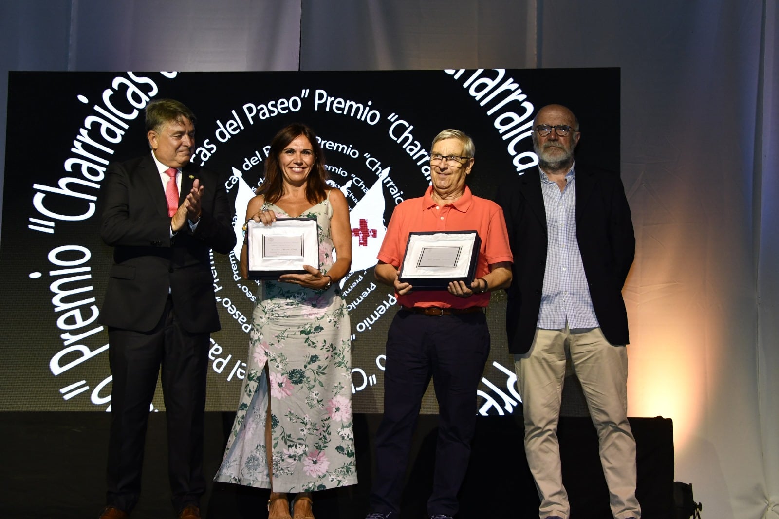 Premios a los artículos de la revista