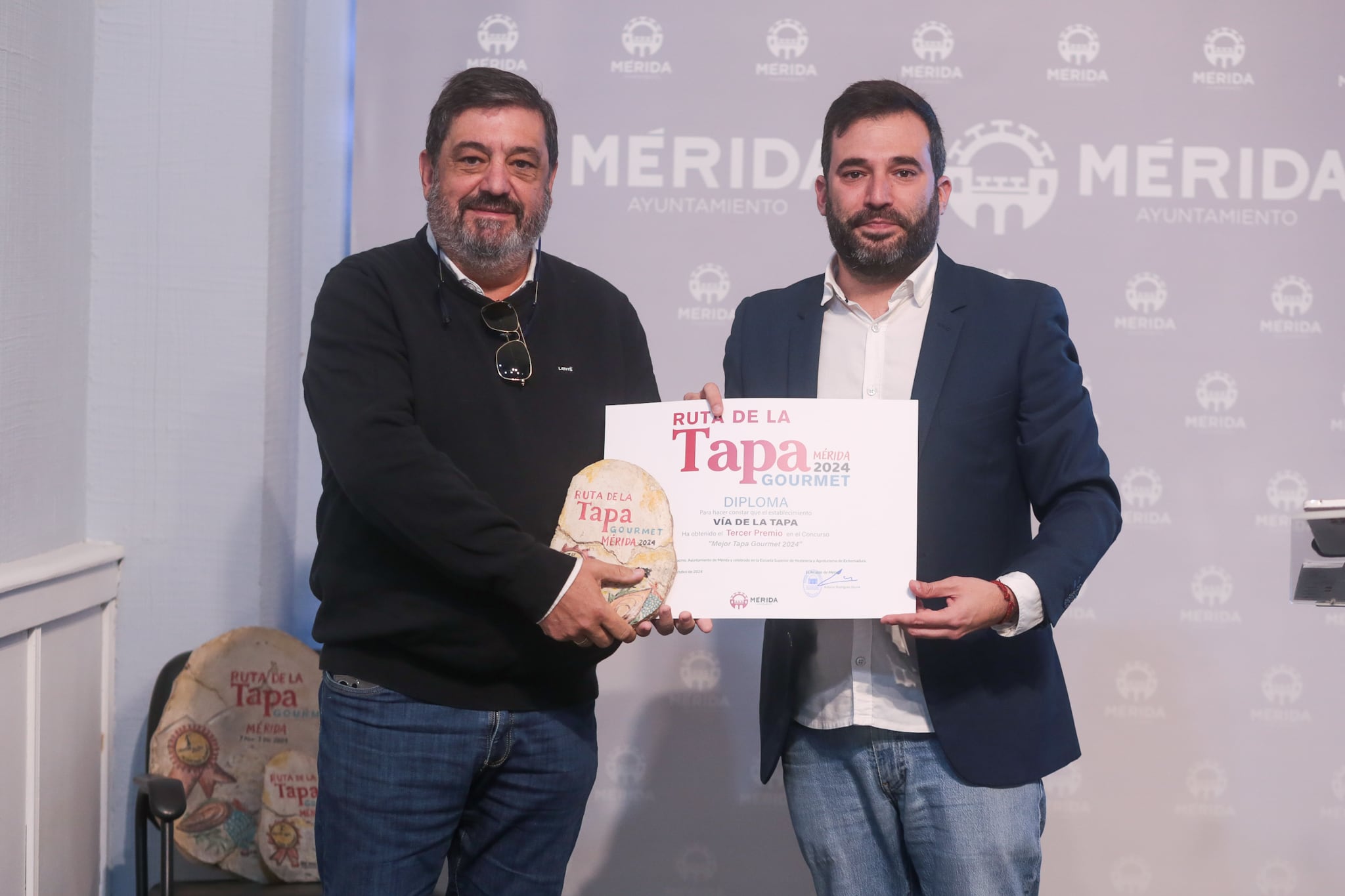 TERCER PREMIO