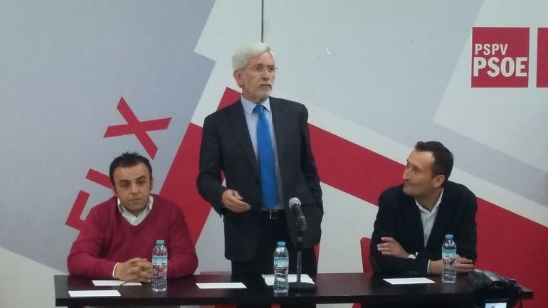 El senador, Joan Lerma, ha ofrecido esta tarde una charla en Elche