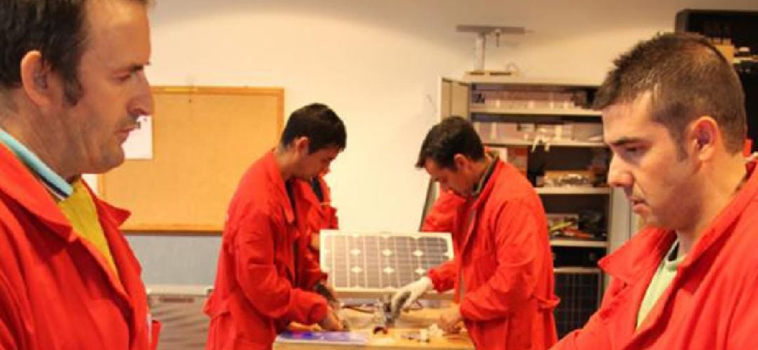 El PSOE denuncia que el último curso se quedaron sin plaza cerca de 500 alumnos de FP