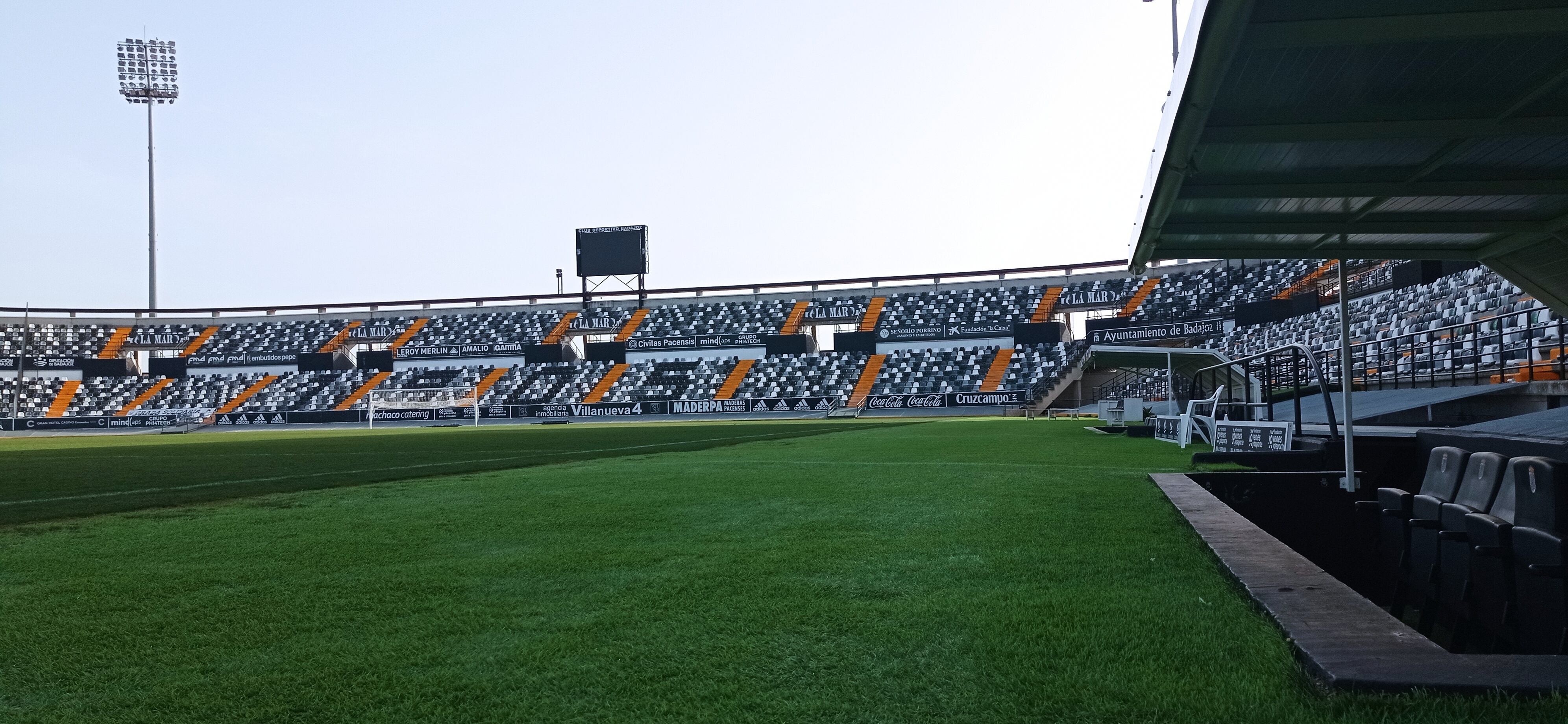 El estadio Nuevo Vivero acogerá el sábado el CD Badajoz-Deportivo de La Coruña.