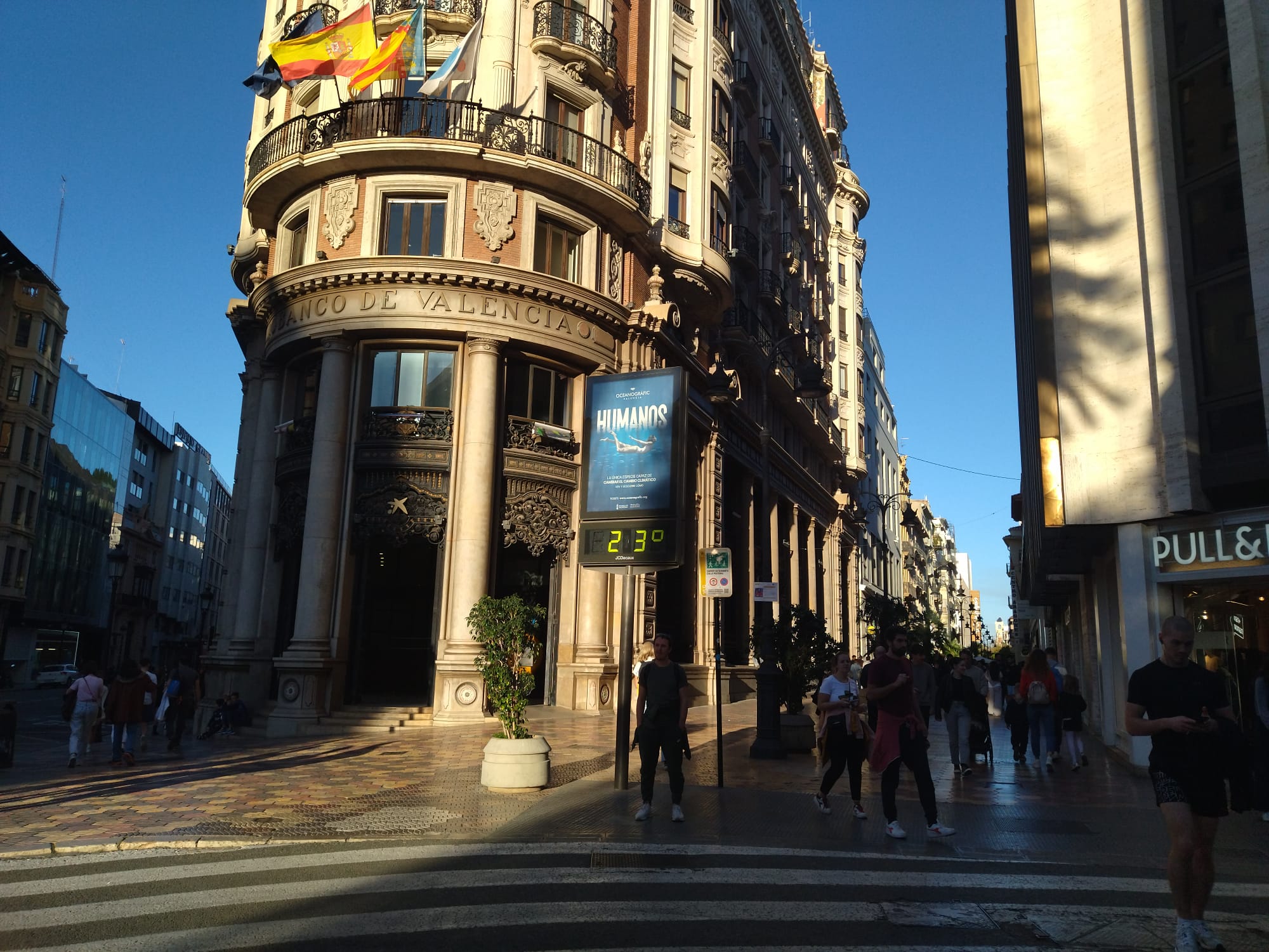 El poniente eleva las temperaturas en València en los primeros días de abril