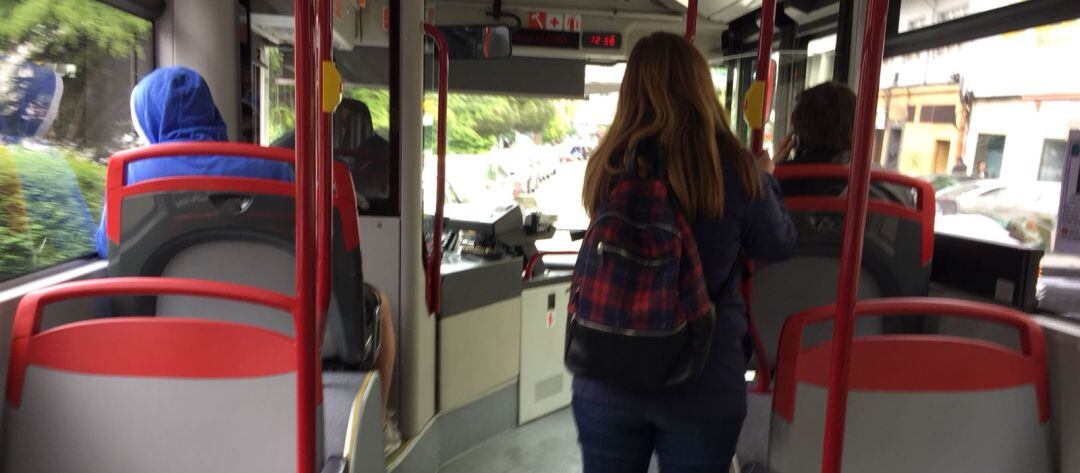 Interior de un bus urbano de A Coruña