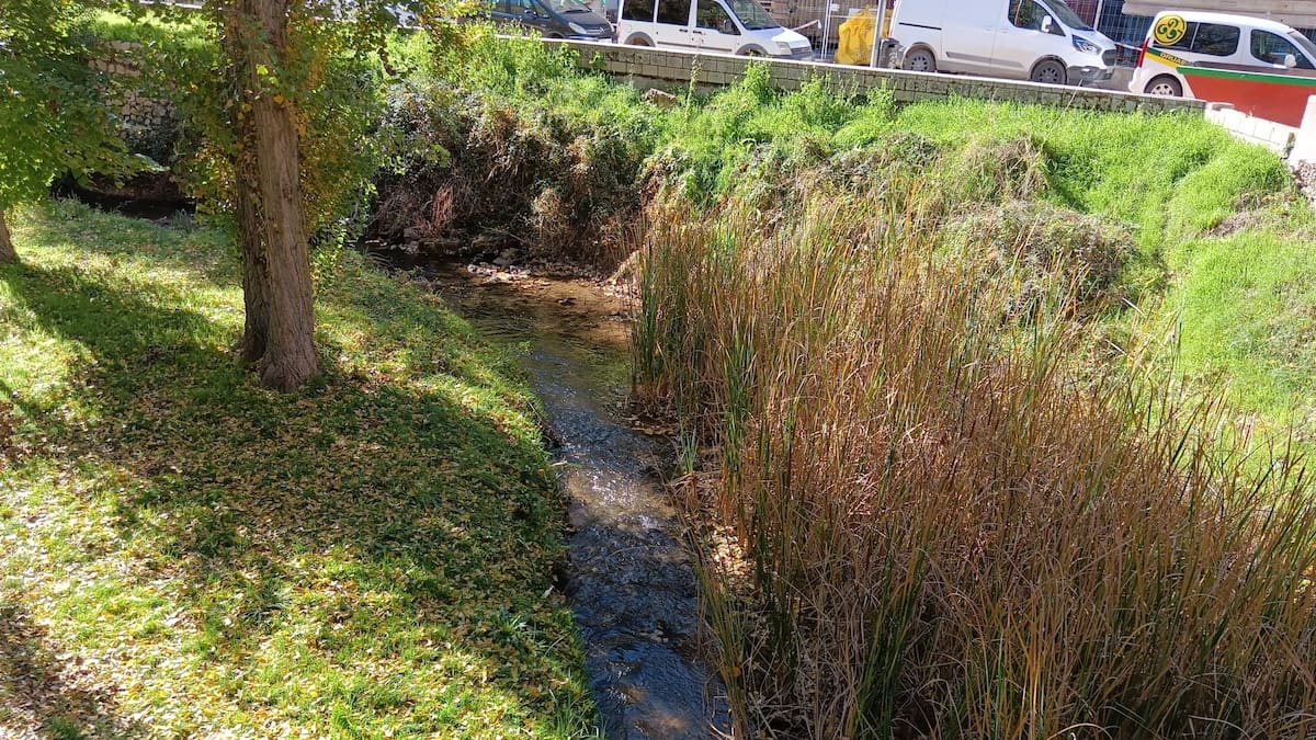 A concurso la construcción de una pasarela peatonal sobre el río Bañuelos