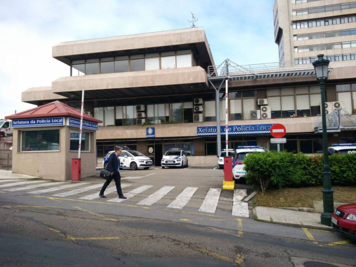 Ciudadanos retienen a un agresor hasta la llegada de la policía