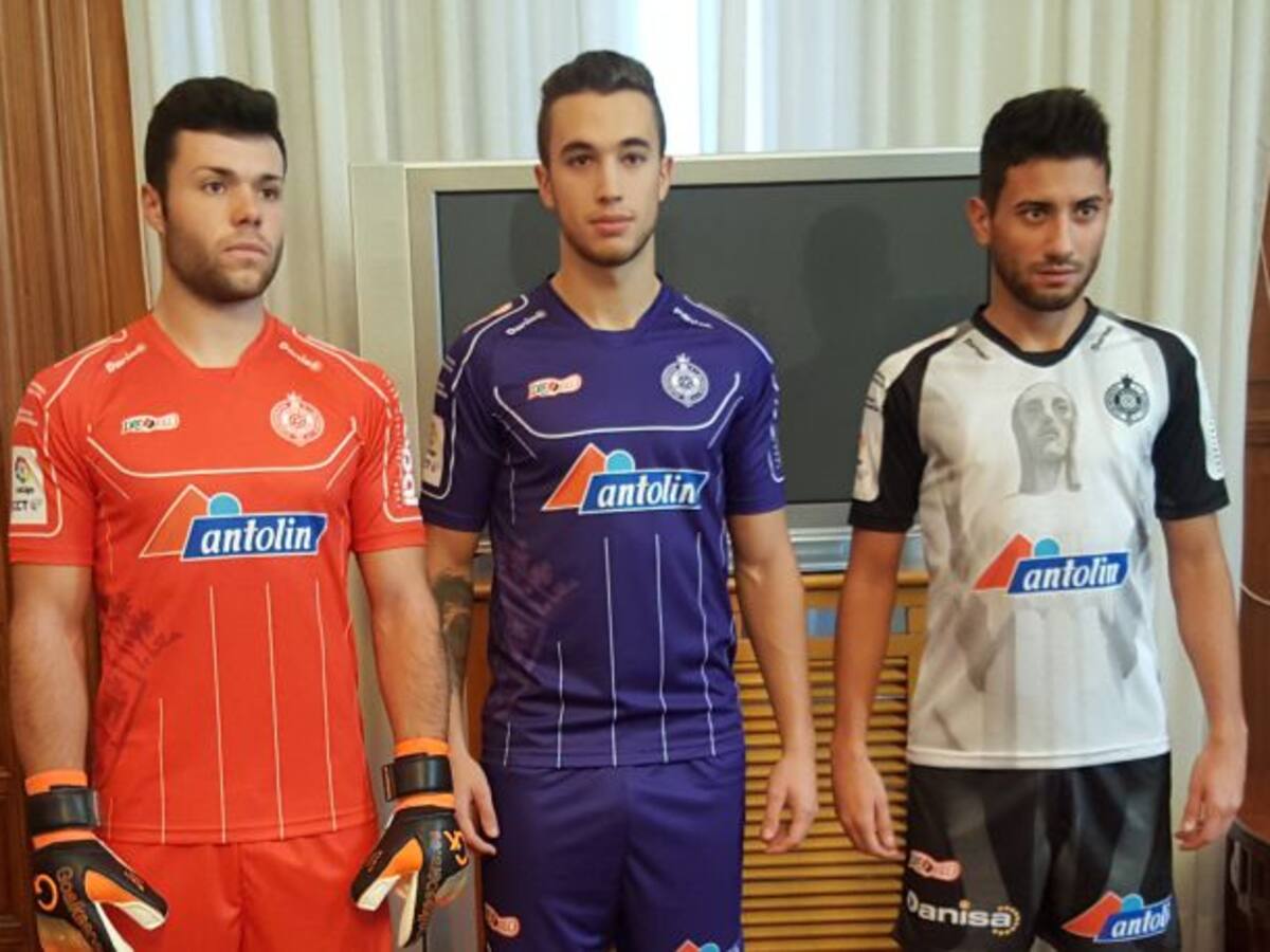 El Danisa Cristo Atlético presenta su nueva equipación