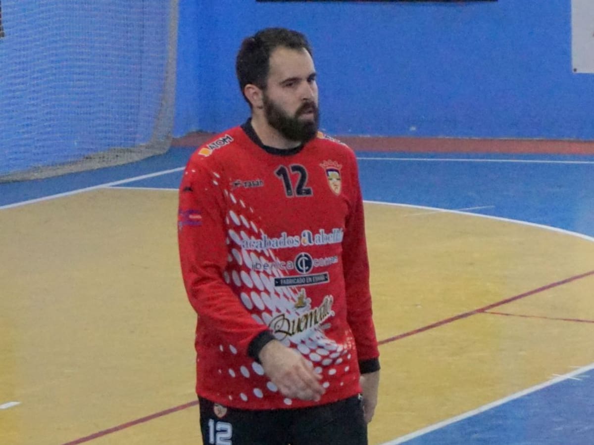 El Elda - C.E.E. quiere demostrar su condición de líder (D. 12:00 h)