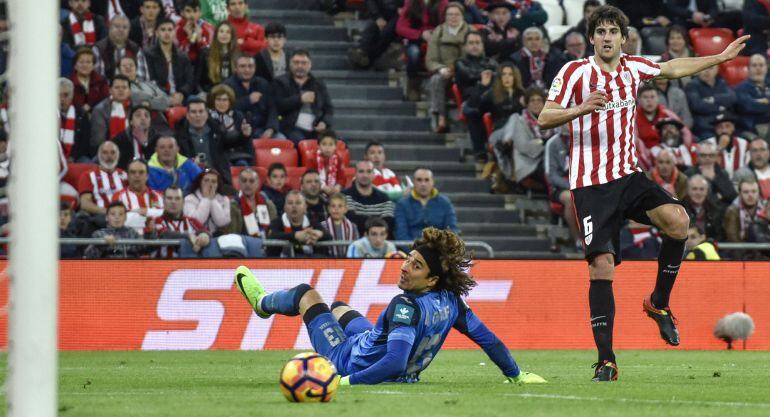 San José bate a Ochoa en el Athletic 3 - Granada 1.