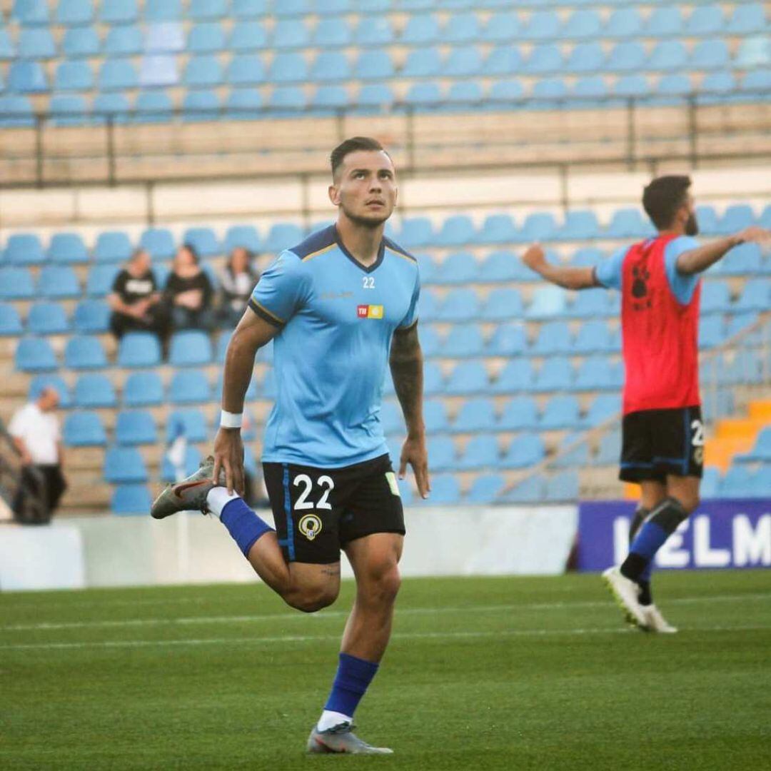 Borja Martínez, calentando