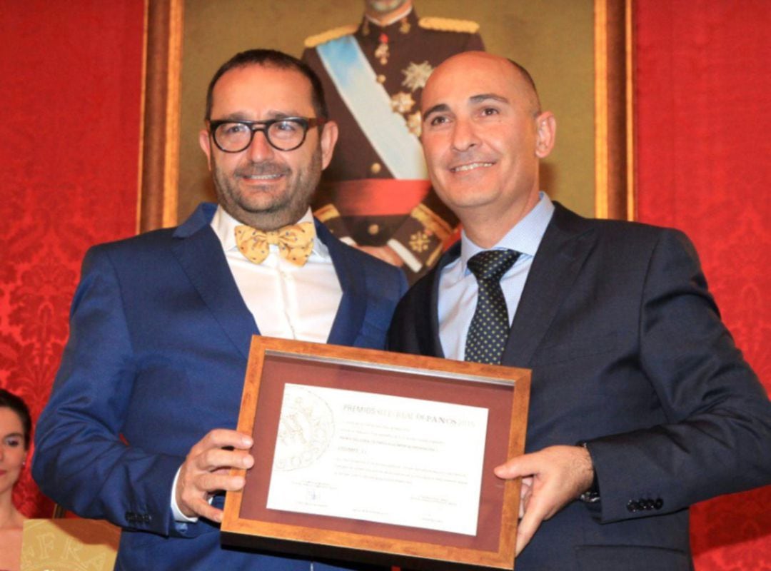 Tomás Quintanilla de Fosimpe, en el momento de recoger el Premio Sello Real de Paños de la Cámara de Segovia en 2015