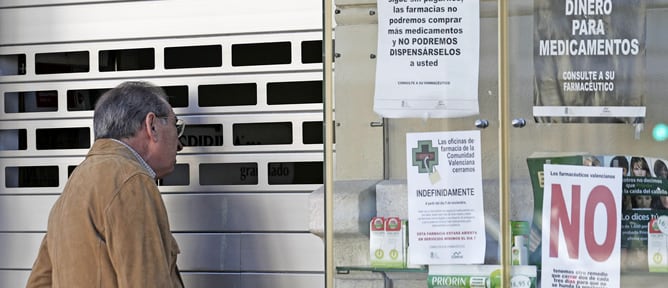 Seguimiento masivo de la huelga de farmacias en Valencia