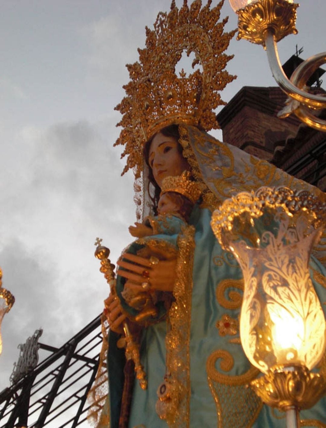 El tiempo era la gran incógnita, pero la Virgen de Gracia saldrá