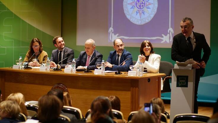 Entrevista a Ángeles Pérez, directora de la UNED Barbastro.
