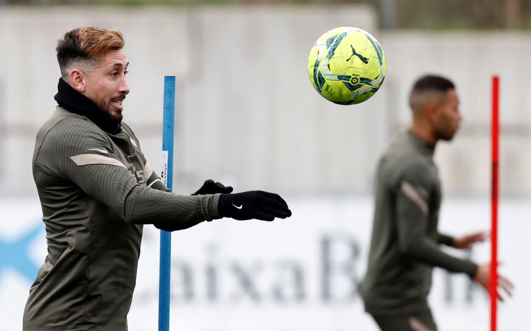  Hector Herrera durante un entrenamiento con el Atlético de Madrid