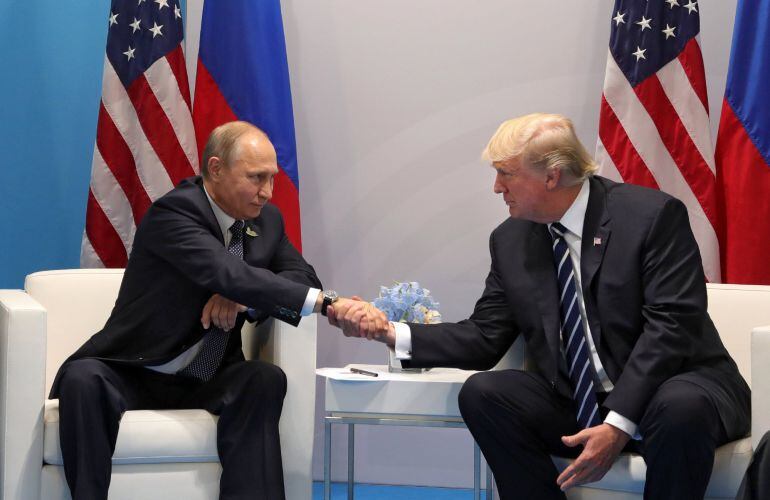 El presidente ruso, Vladímir Putin, durante su encuentro con el presidente estadounidense, Donald J. Trump.