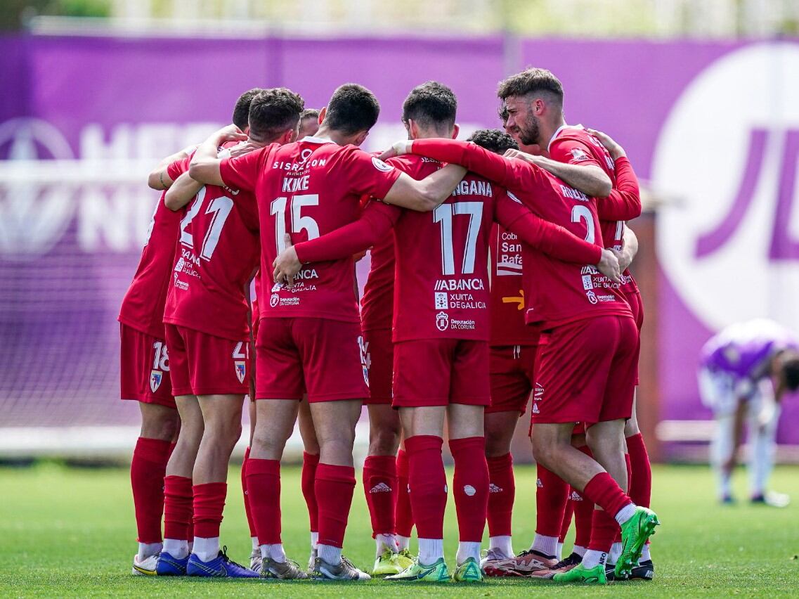 Los jugadores del Compos hablan y se conjuran para la remontada justo antes de comenzar la segunda parte