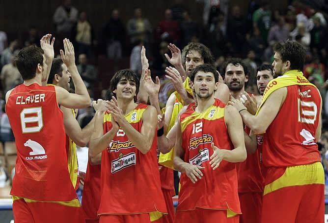 Los jugadores de la selección, tras derrotar a Francia por 20 puntos de ventaja