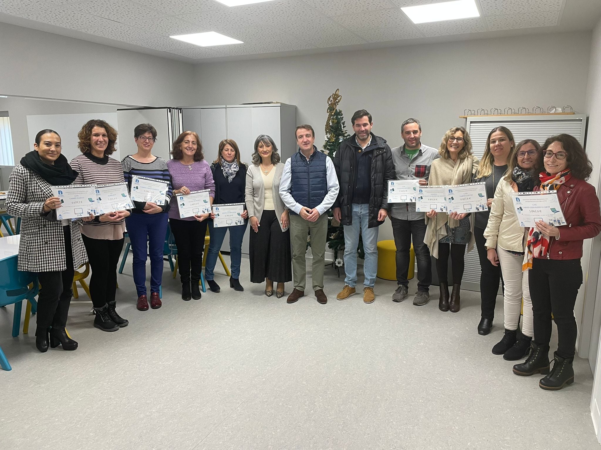 Los centros educativos de Tres Cantos reciben 45.000 euros de ayudas municipales para innovación tecnológica