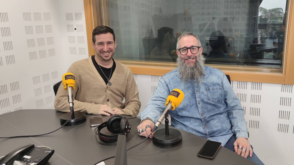 Rober Martínez y Rubén Escámez, directores del corto 'Polvo', creado y rodado en Parla.