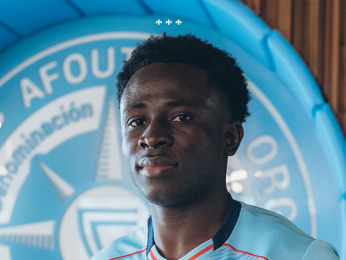 El Celta ata a Bernard Somuah