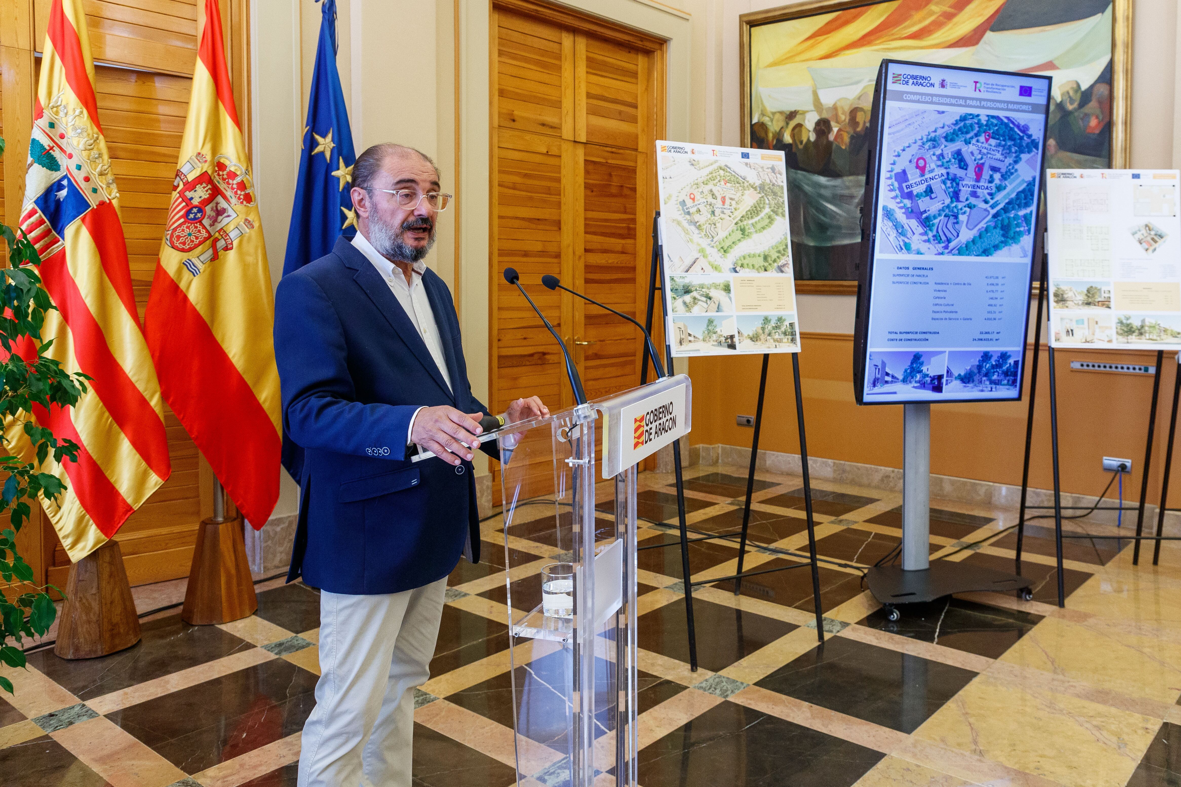 El presidente en funciones de Aragón, Javier Lambán, en una rueda de prensa de este martes en Zaragoza.