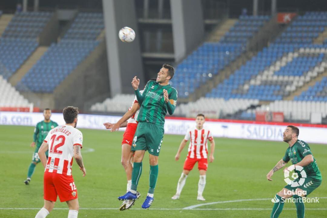 David Cubillas ha vuelto a ser titular por segunda jornada consecutiva