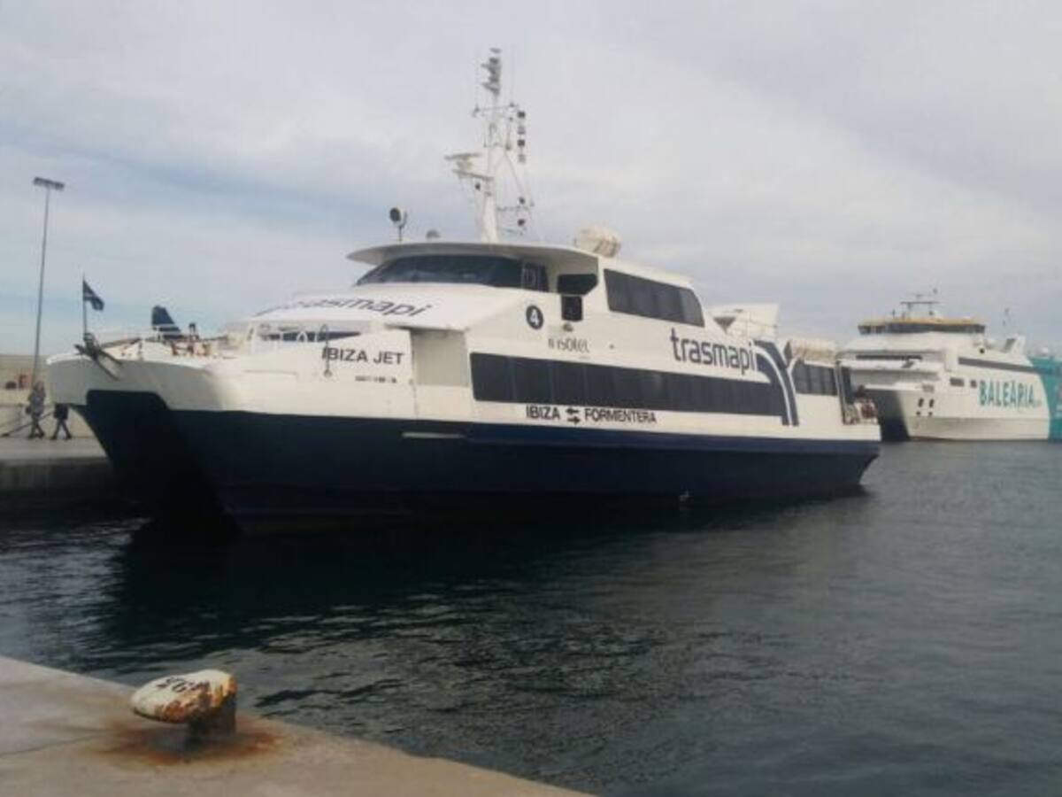 Reabierto al tráfico el puerto de la Savina