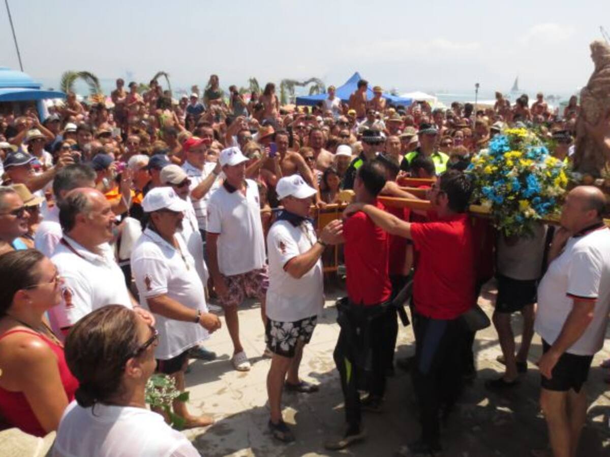 Algeciras se viste de gala para celebrar el día de su patrona, la Virgen de la Palma