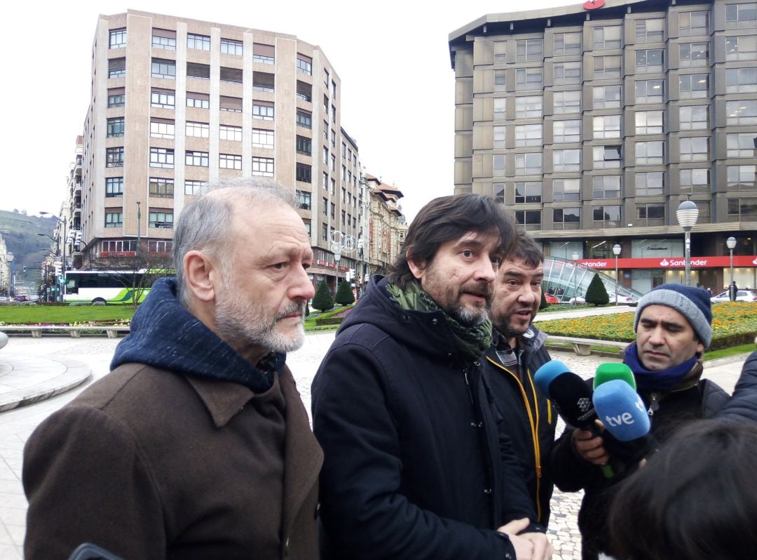 Declaraciones  del portavoz del Consejo de Coordinación de Podemos y secretario de Sociedad Civil y Movimiento Popular de Podemos, Rafael Mayoral, en Bilbao. 
 