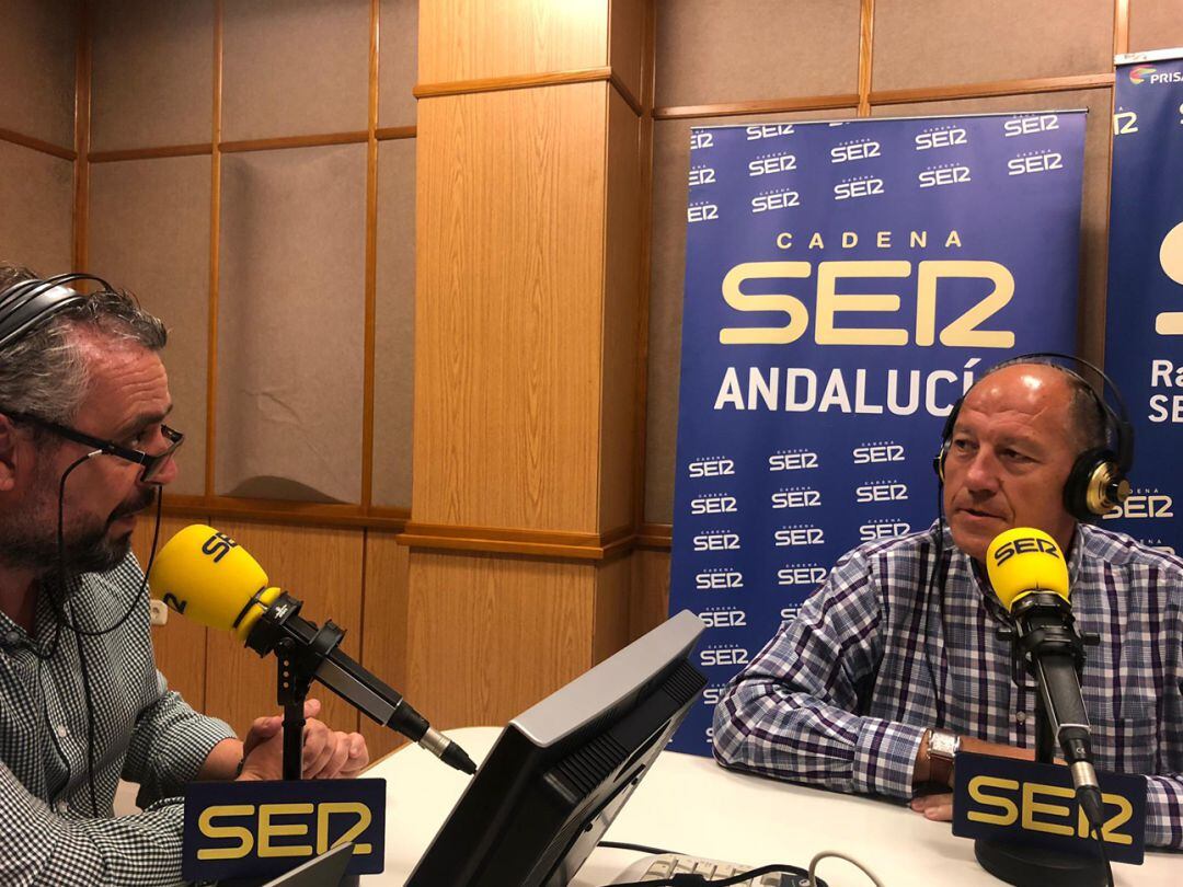 Paco García entrevista al capataz Antonio Santiago en Radio Sevilla