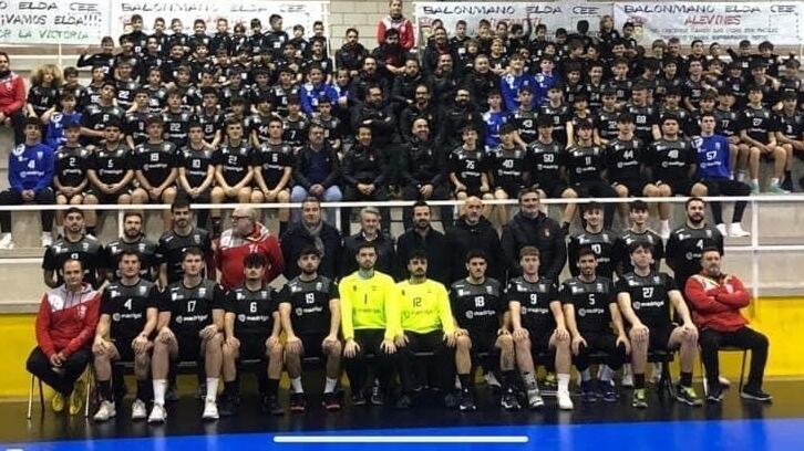 El Bm. Elda - C.E.E. ha presentado a todos sus equipos de esta temporada