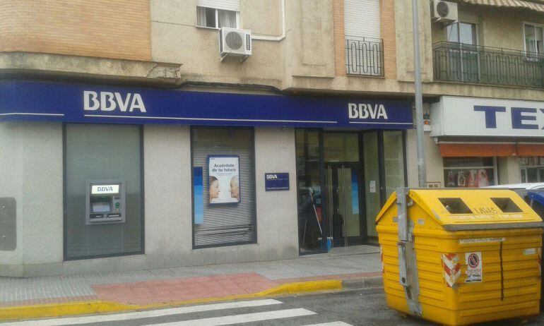 Ha ocurrido en Dos Hermanas, en una oficina del BBVA. Los dos atracadores han sido detenidos