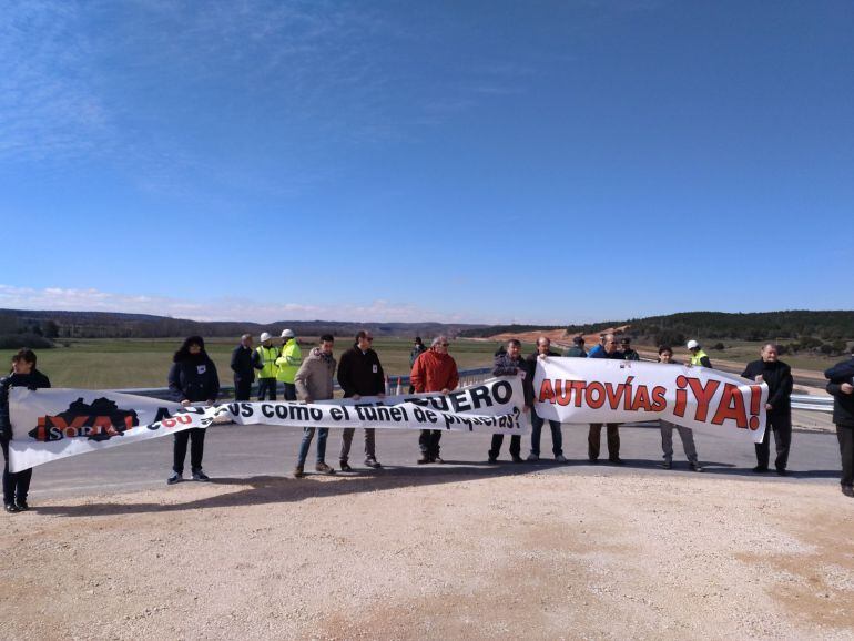 Plataforma Soria Ya en la Autovía del Duero