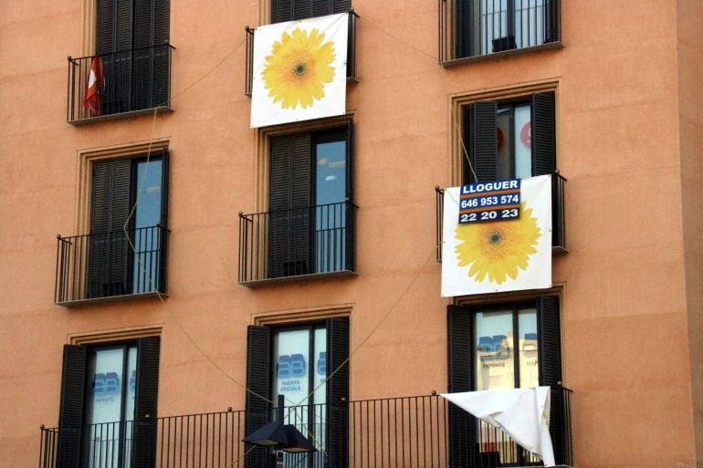 Un pis de lloguer a la Plaça Catalunya de Girona.